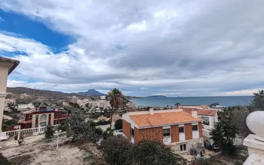 Chalet independiente en calle d’Oriola (El Campello)