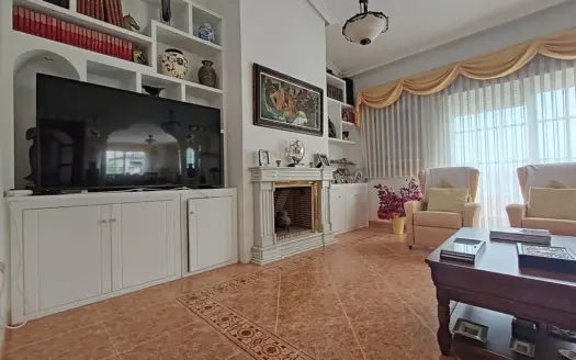 Chalet independiente en calle d’Oriola (El Campello)